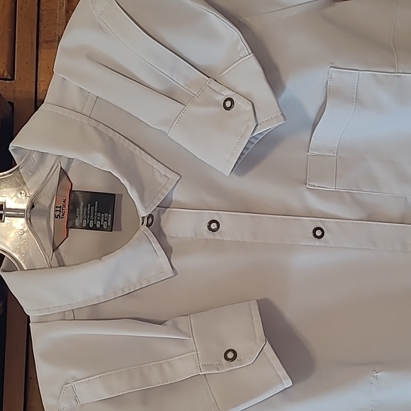 511 Snap front button down - Picture 7 of 8